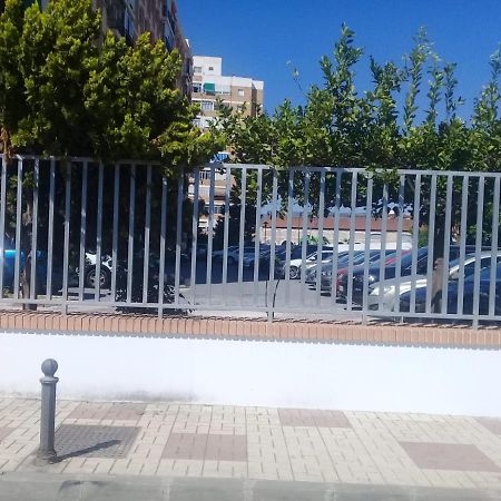 4 Dorm Cerca De Playa Y Centro Ciudad Apartman Málaga Kültér fotó